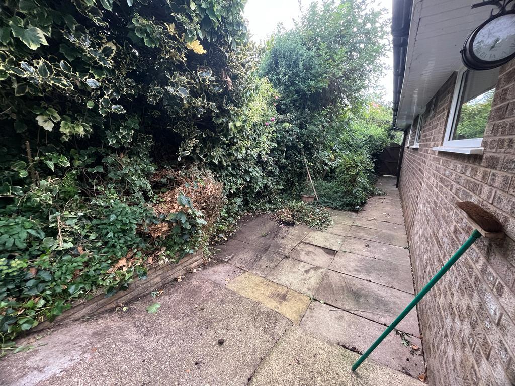 Burns Close, Earls Barton O'Riordan Bond